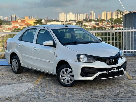TOYOTA ETIOS 1.5 X SEDAN 16V FLEX 4P AUTOMÁTICO
